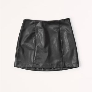 Abercrombie Scarlet Mini Skort NEW